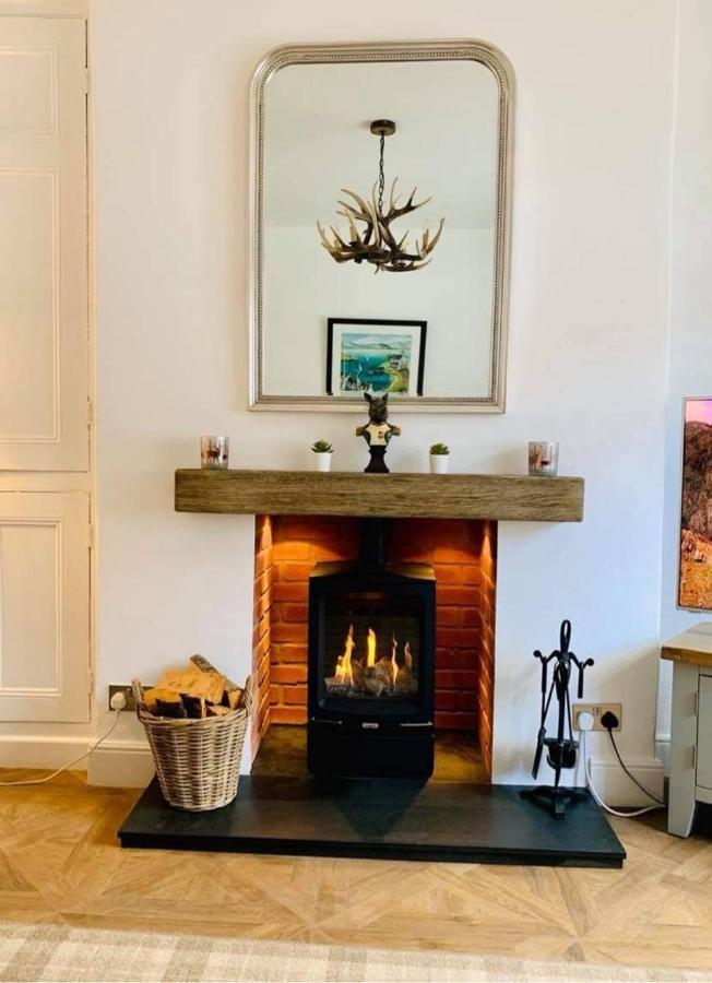 Woodland Cottage - Private Courtyard - Pet Friendly Retreat In The Heart Of Windermere Exterior foto